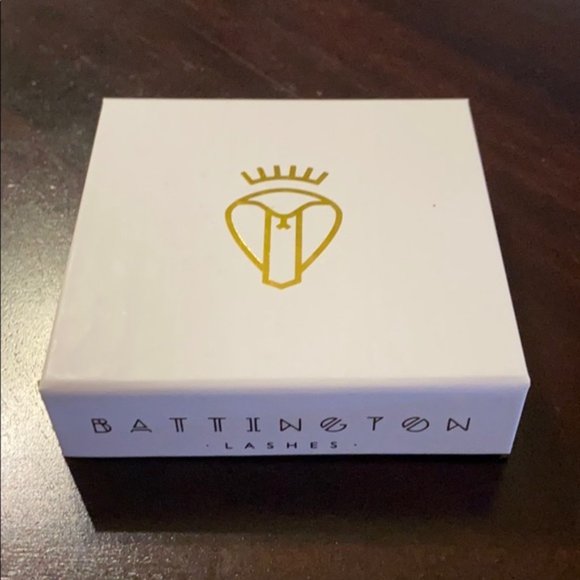 BATTINGTON BEAUTY MONROE LASHES - Picture 4 of 10